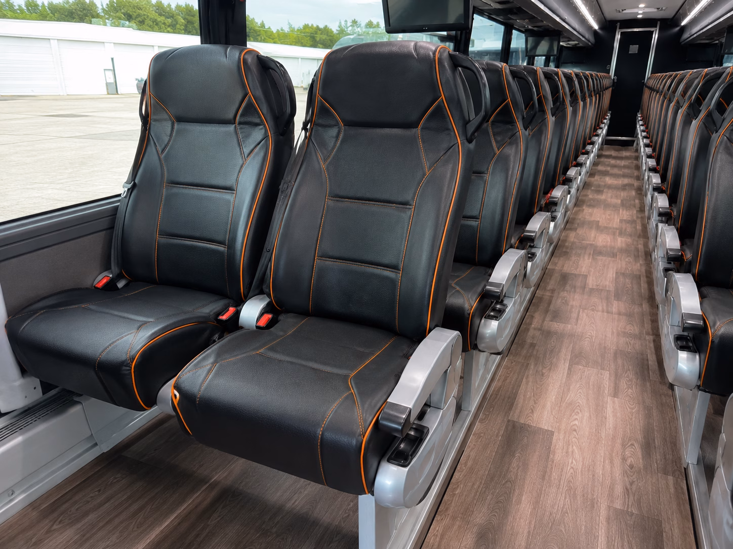 how the type of bus changes the price in san leandro california