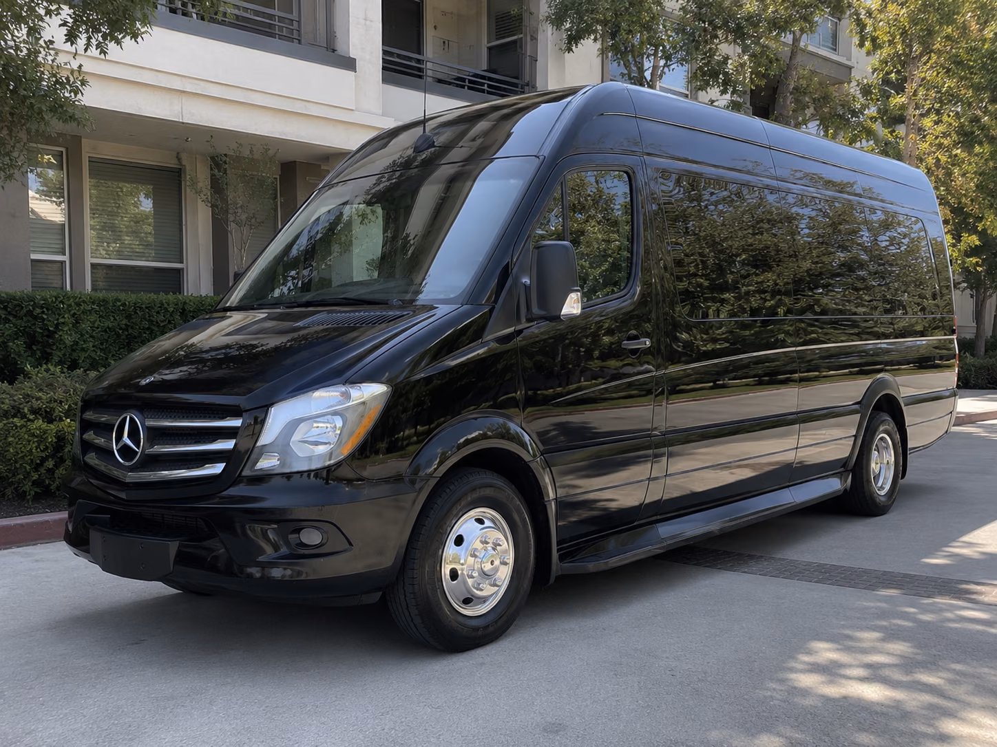 sprinter limos and minibuses for smaller san leandro prom groups